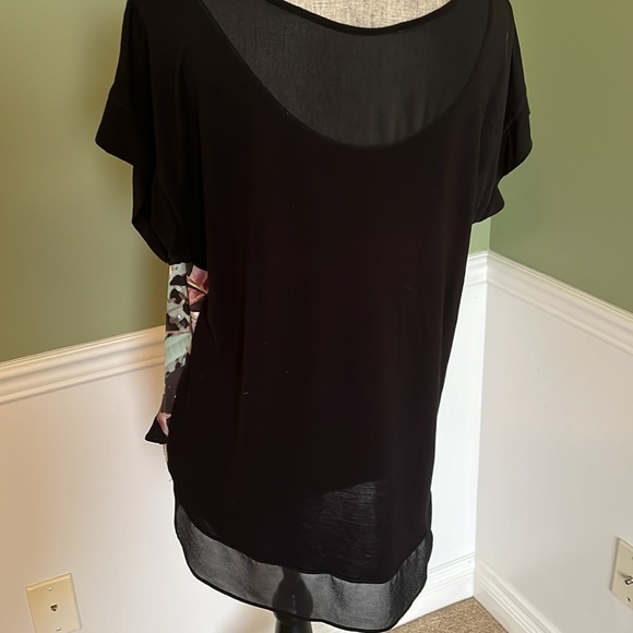 Beautiful blouse with T-shirt back size Large - Picture 3 of 5